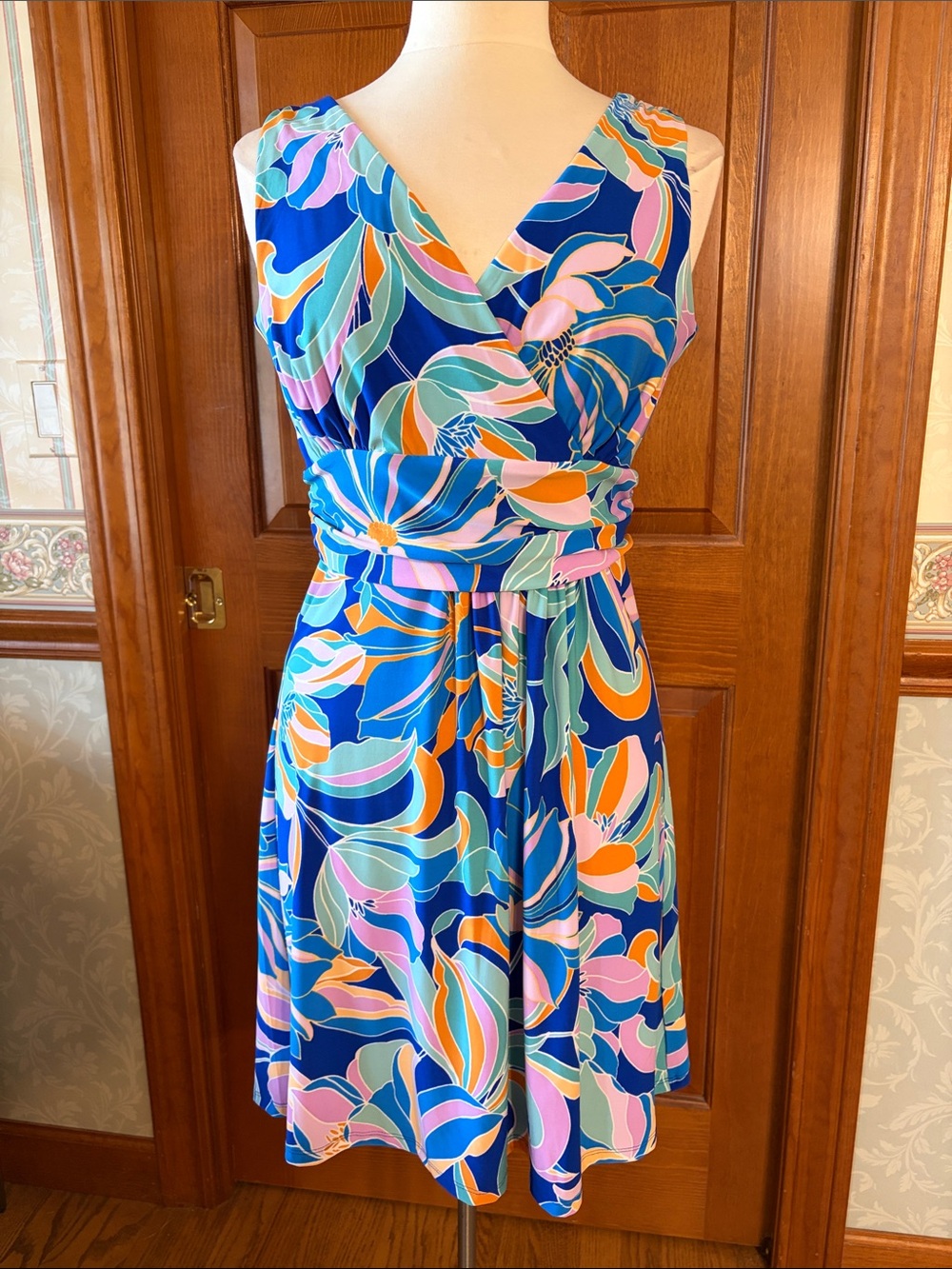 Cappagalla Sleeveless V-Neck Midi Dress in Blue Multi Floral. Women’s Size Small